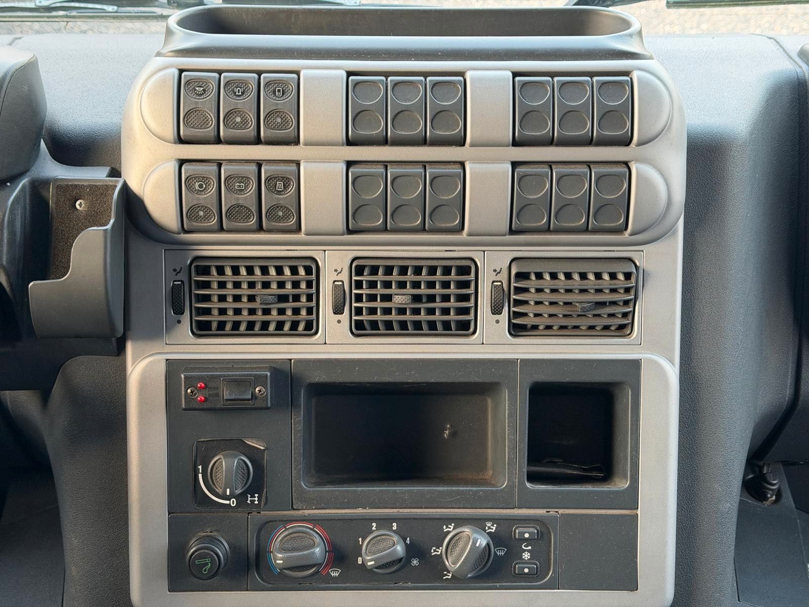 IVECO – 190S36/9 Stralis Pritsche & Hebebühne 3 to. TOP - Bild 19
