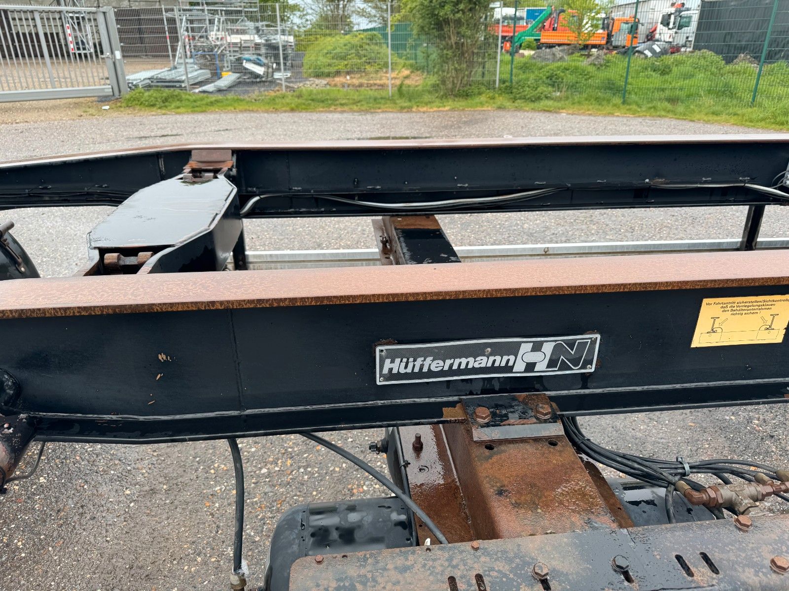 HUEFFERMANN – 2 Achs Abrollanhänger mit Schlitten - Bild 4