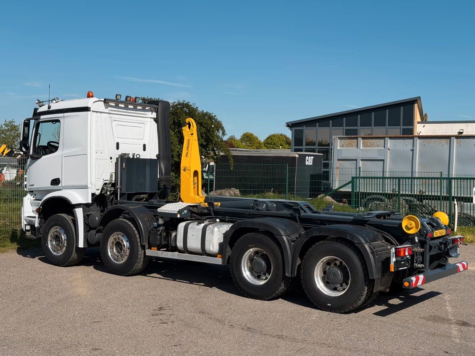 MERCEDES-BENZ – 4251 8x4 Palfinger Retarder 12 neue Reifen - Bild 13