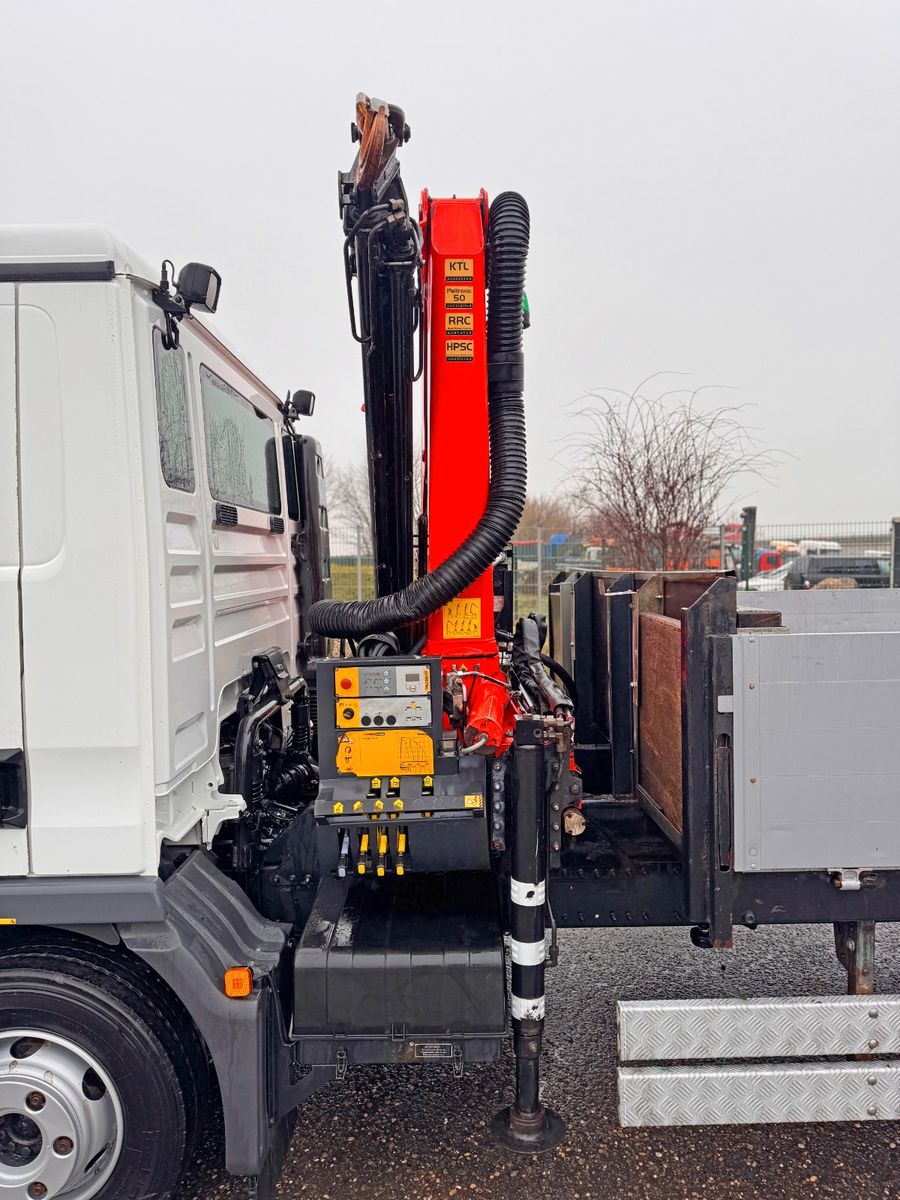MAN – 8.220 4X2 Pritsche mit Kran & Funkbedienung - Bild 20
