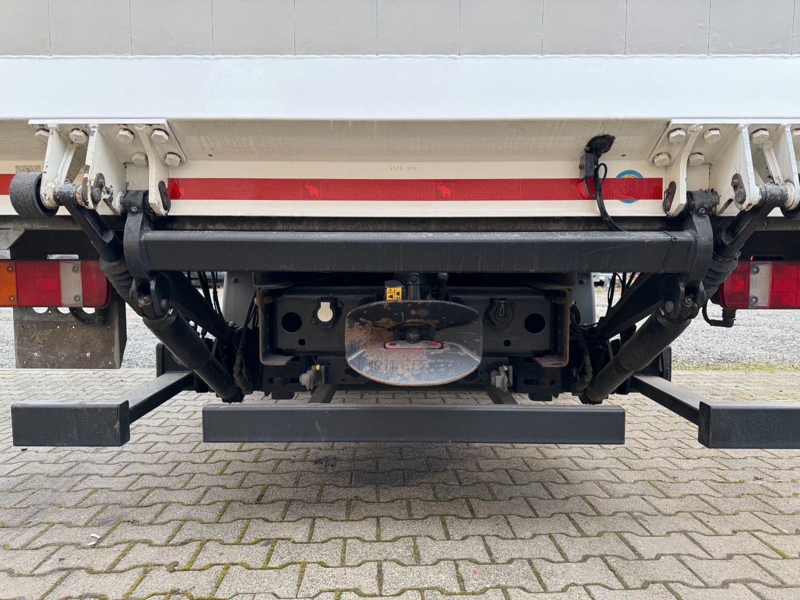 MAN – 12.250 4X2 Koffer LBW Klima Diff.Sperre AHK - Bild 14