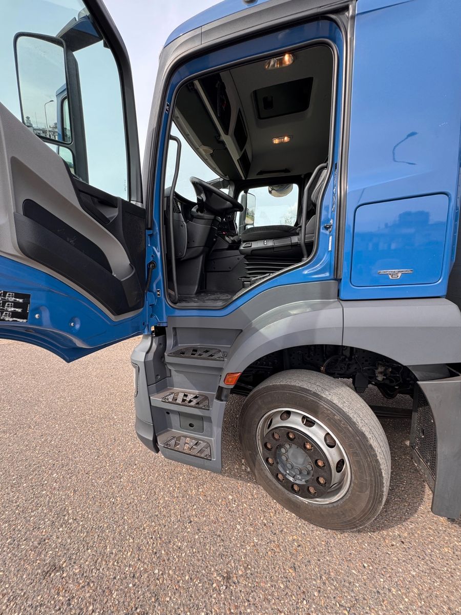 MERCEDES-BENZ – 2533 6X2 Plateau 7,40m + 1,00 m gesamt 8,40 m - Bild 24