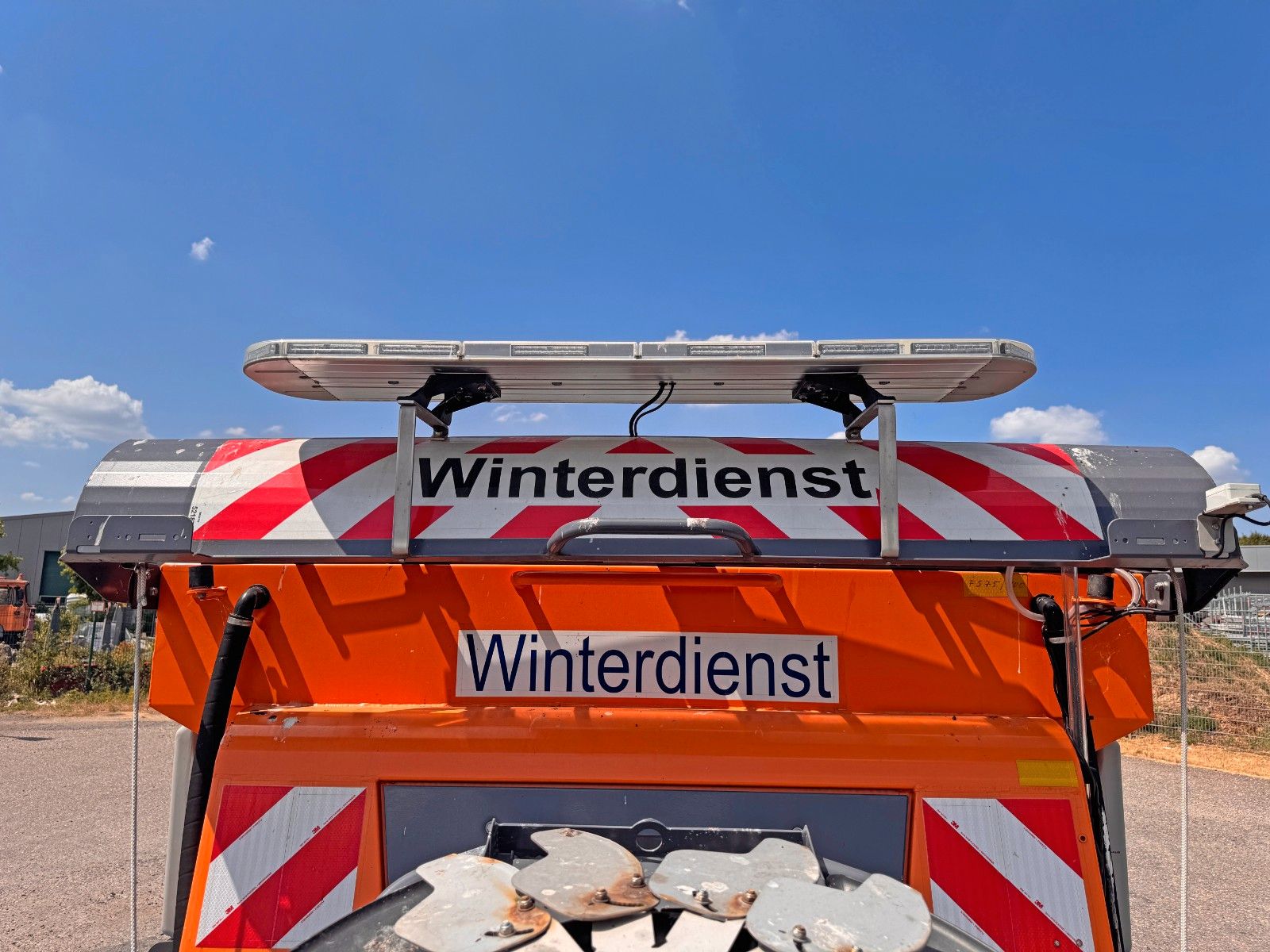 ANDERE – Abrollaufbau Salzstreuer Diesel Separat Motor - Bild 7