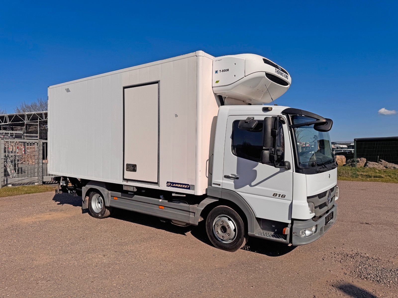 MERCEDES-BENZ – 816 L Lamberet Thermo King Diesel & Strom - Bild 1