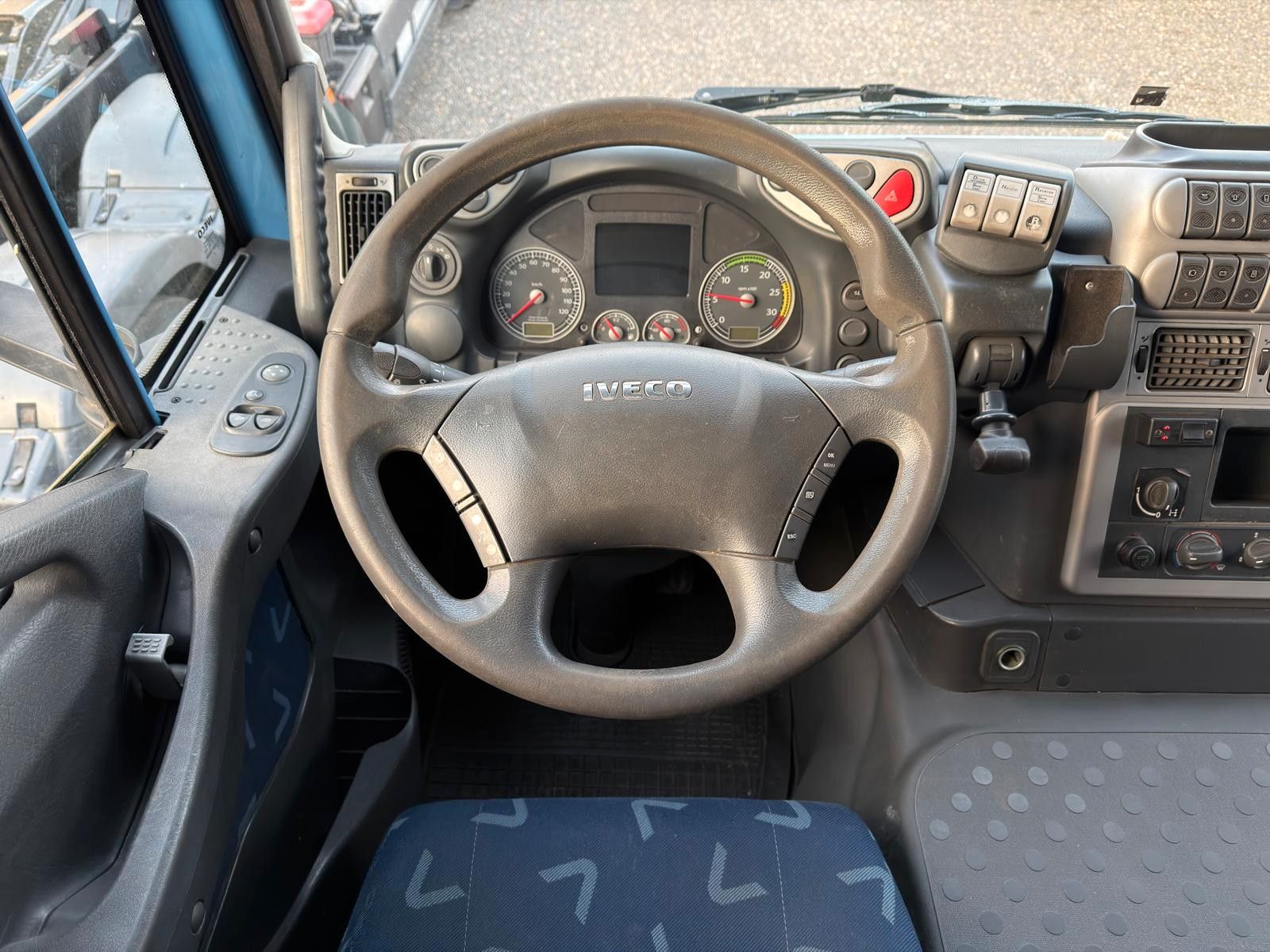 IVECO – 190S36/9 Stralis Pritsche & Hebebühne 3 to. TOP - Bild 17