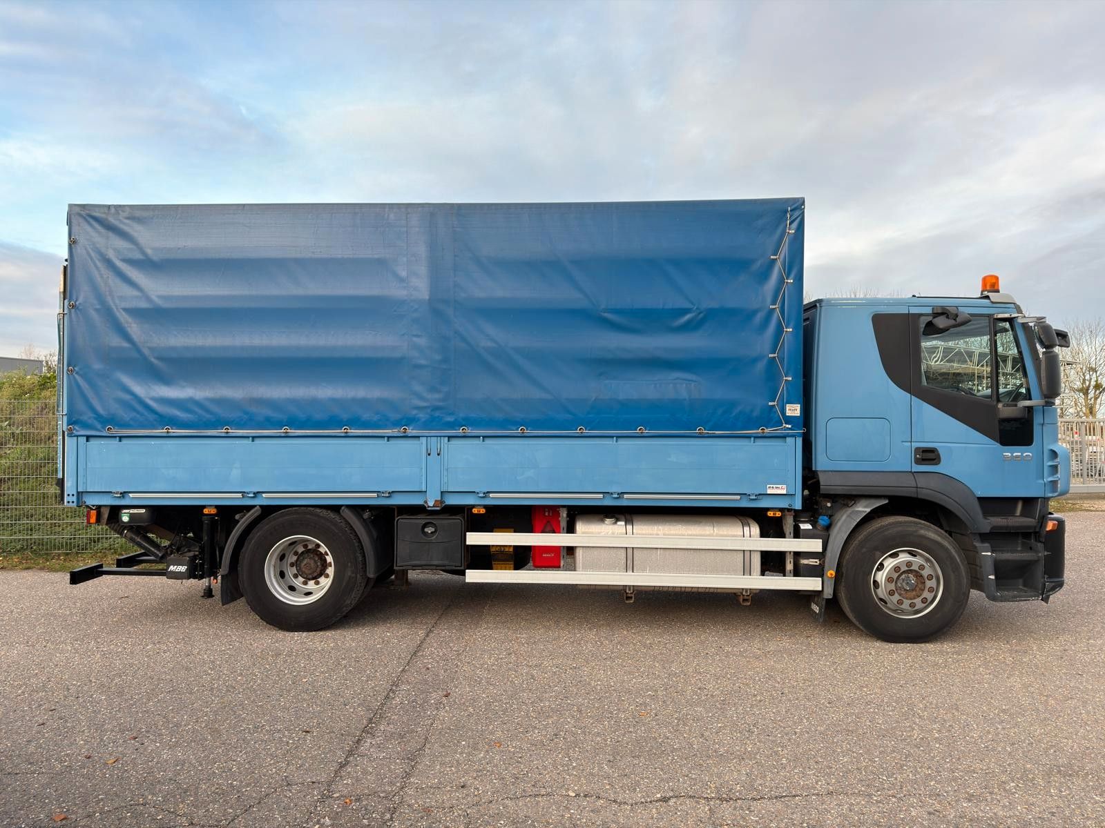 IVECO – 190S36/9 Stralis Pritsche & Hebebühne 3 to. TOP - Bild 4