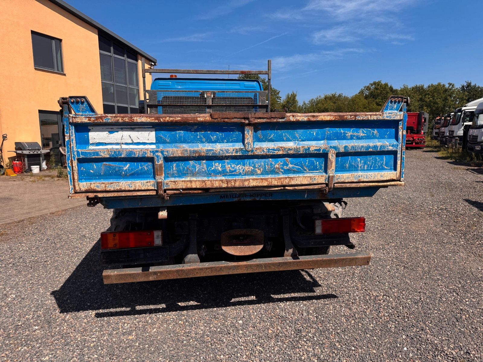 MERCEDES-BENZ – 822 4X2 Meiller 3 Seitenkipper nur Export - Bild 7