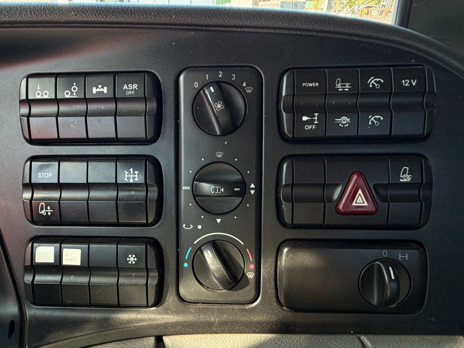 MERCEDES-BENZ – 2541 6x2 Pritsche Kran Atlas 135.2E Funk LA NLA - Bild 25