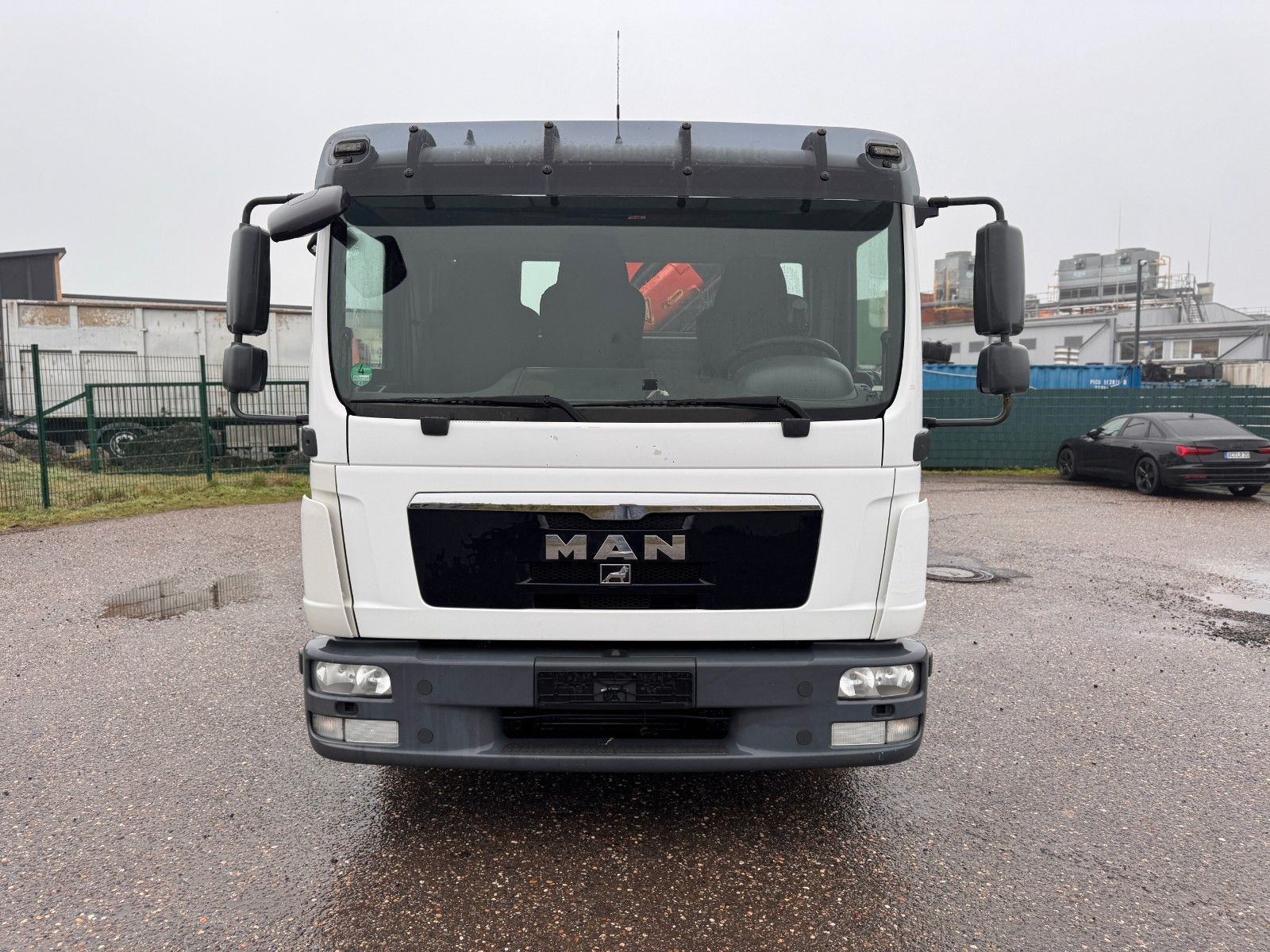 MAN – 8.220 4X2 Pritsche mit Kran & Funkbedienung - Bild 13