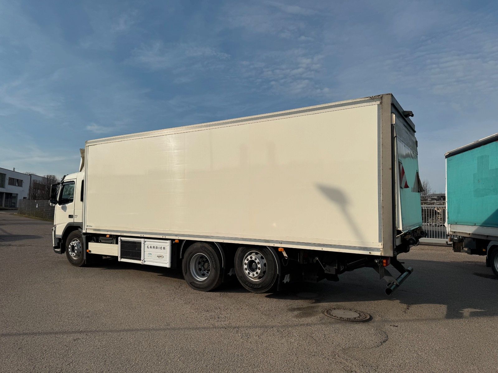 VOLVO – FM 410 6X2 Kühlkoffer mit Carrier Diesel & Strom - Bild 7