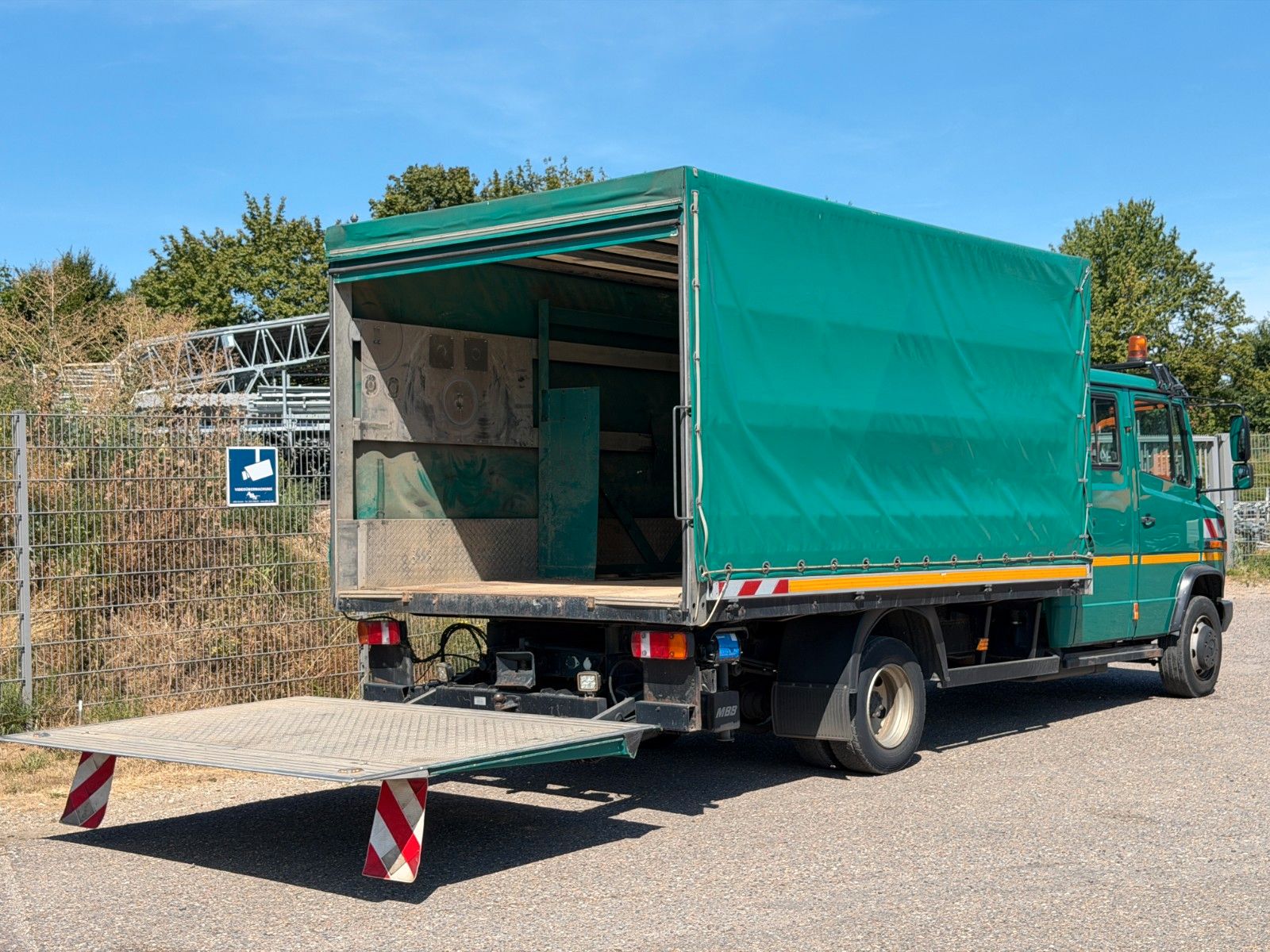 MERCEDES-BENZ – 816 D | Doka | Sperrdiff. | Ladebordwand | AHK - Bild 4