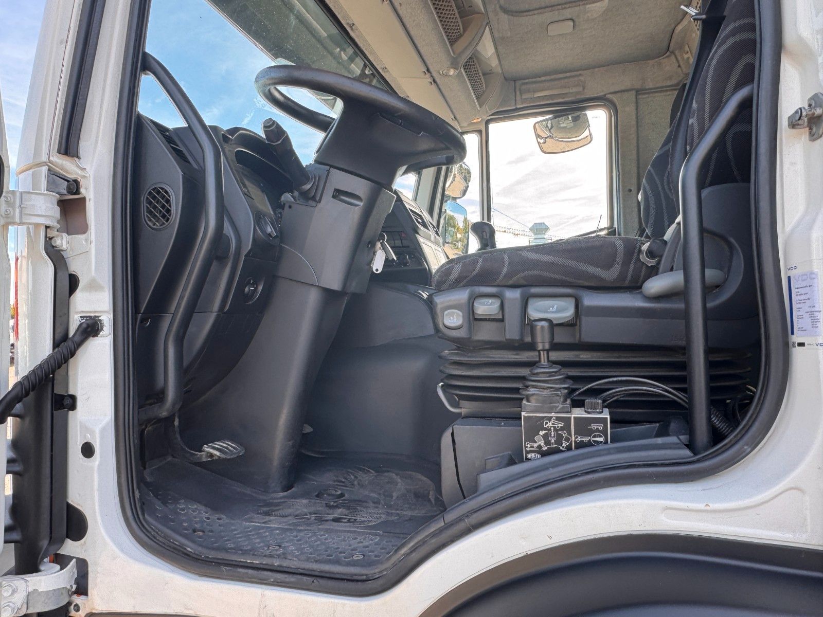IVECO – 190-36 4X2 Meiller 3 Seitenkipper guter Zustand - Bild 32