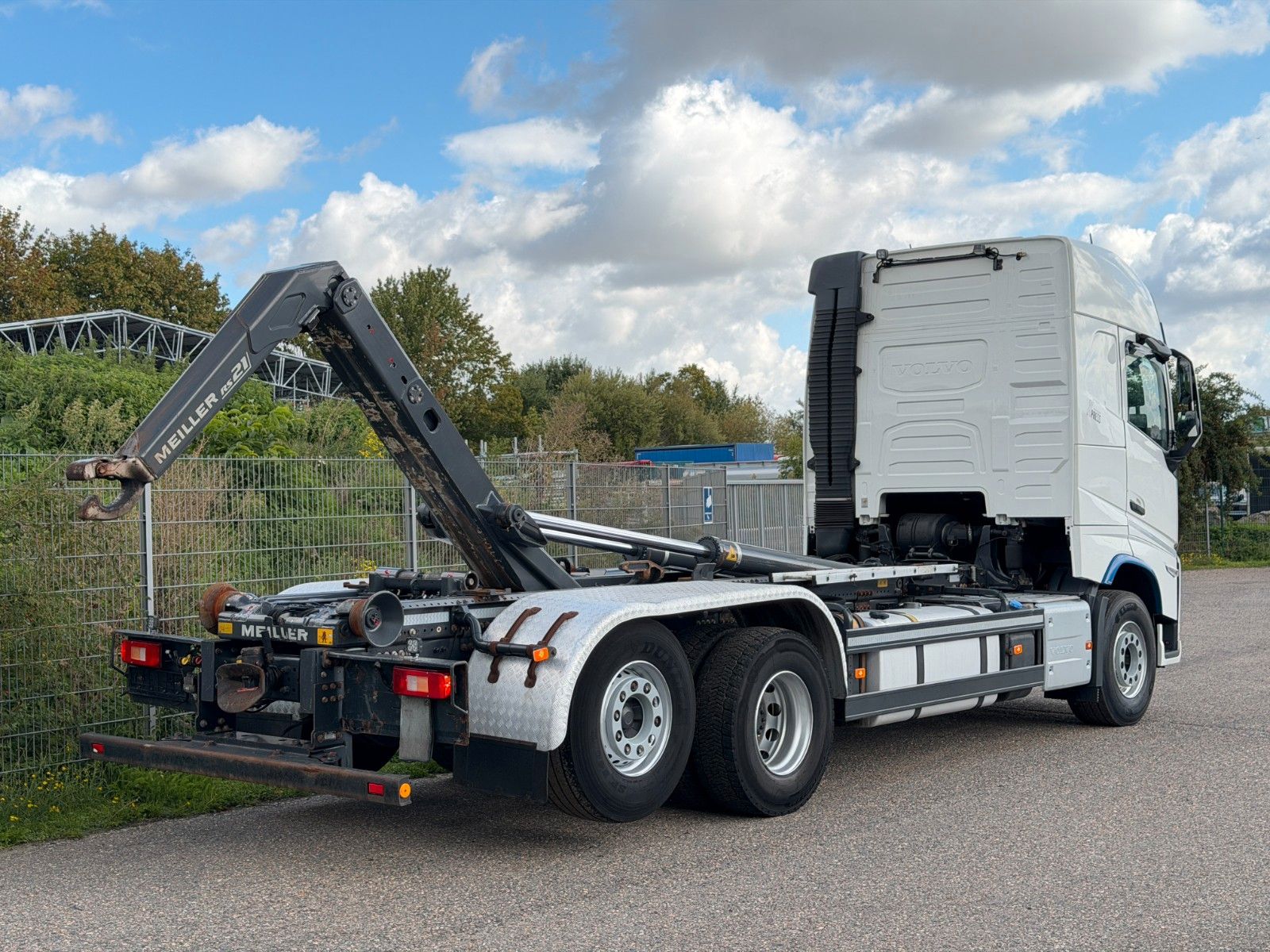 VOLVO – FH 460 6x2 MEILLER RS 21.70 & hydr. Containerv. - Bild 4